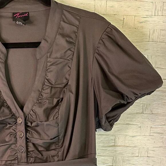 Torrid Womens Dress gathered ruffle bubble balloon sleeve Whimsigoth evening - Picture 3 of 10